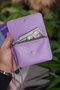 Zoozie Bags Cartera Lila Mujer 100% Piel de PU Elegante y Sofisticada para Uso Diario y Noche